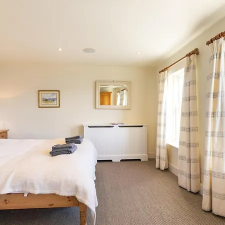 Quay House * Roundstone